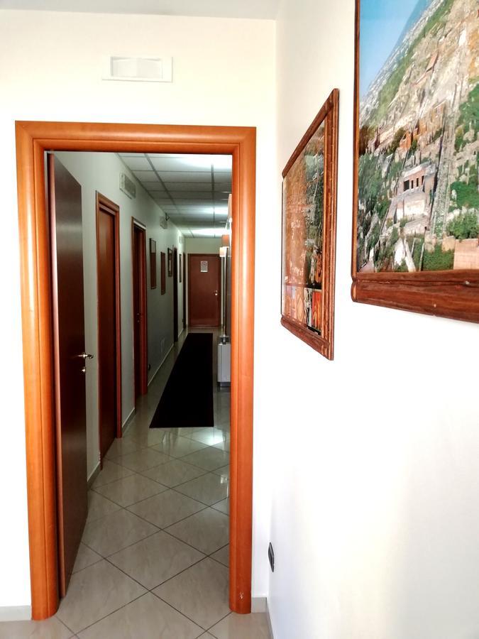 Central Room Fortuna Pompeia Exterior foto